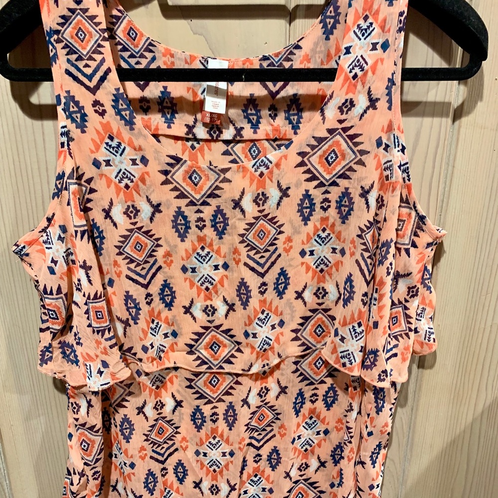 🌺 Aztec print sheer tank top open back